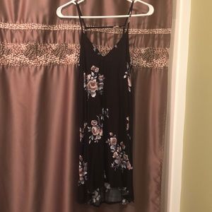 Size small floral print midi dress